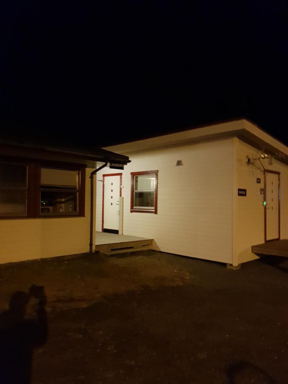 Lyngen Fjordcamp Villa Nord-Lenangen Exterior photo